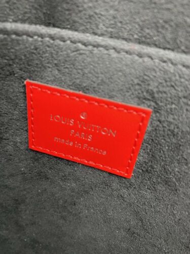 Pre-owned Supreme Louis Vuitton X Pochette Jour Epi Gm Red